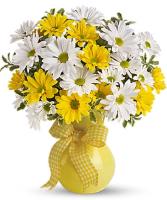 golden-bouquet-white-yellow-daisies