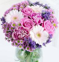 laughter-bouquet-pink-flowers