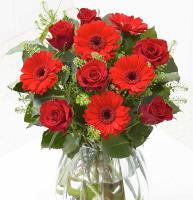 red-romantic-flowers