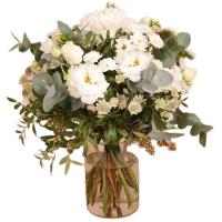 sincere-bouquet-white-flowers
