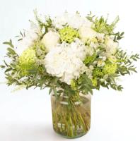 spirited-white-flowers-bouquet