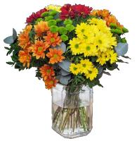 stroll-white-yellow-flowers-bouquet