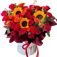 summer-splendour-bouquet-sunflowers-and-summer-flowers