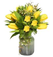 yellow-tulip-bouquet