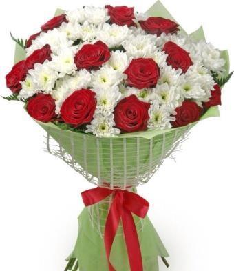 feelings-bouquet-red-roses-white-chrysanthemums