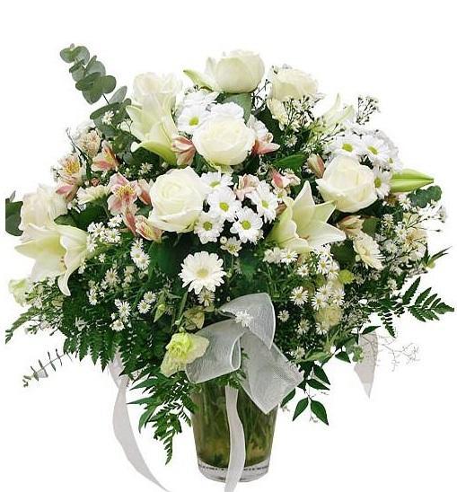 panorama-luxury-white-flowers-bouquet