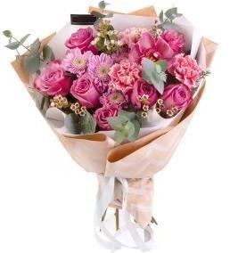 pink-garden-bouquet