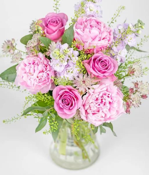 pink-peonies-and-roses-delight