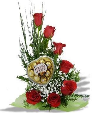red-roses-arrangement