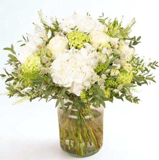 spirited-white-flowers-bouquet